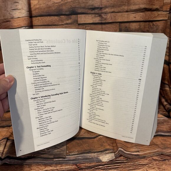 Dreamweaver CS5 Missing Manual Adobe Web Design O'Reilly HTML CSS Guide Book - Picture 9 of 15